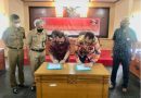 Kepala Dinas Kelautan dan Perikanan Provinsi Bali menandatangani PKS kelautan dan perikanan di Ruang Rapat Dislautkan Prov. Bali, Senin (9/5/2022)