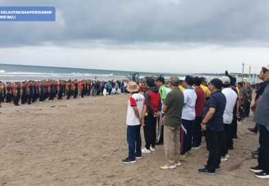 Gerakan Bersih Sampah dan Olahraga di Sepanjang Pantai Kuta