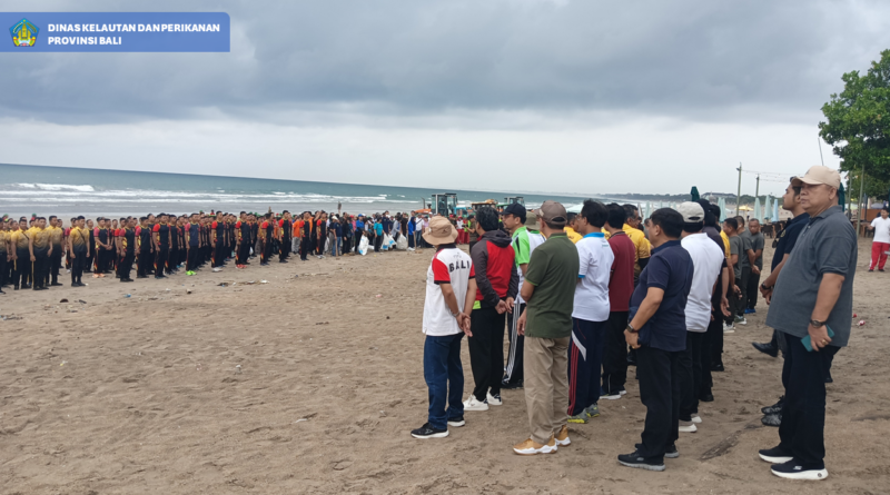 Gerakan Bersih Sampah dan Olahraga di Sepanjang Pantai Kuta